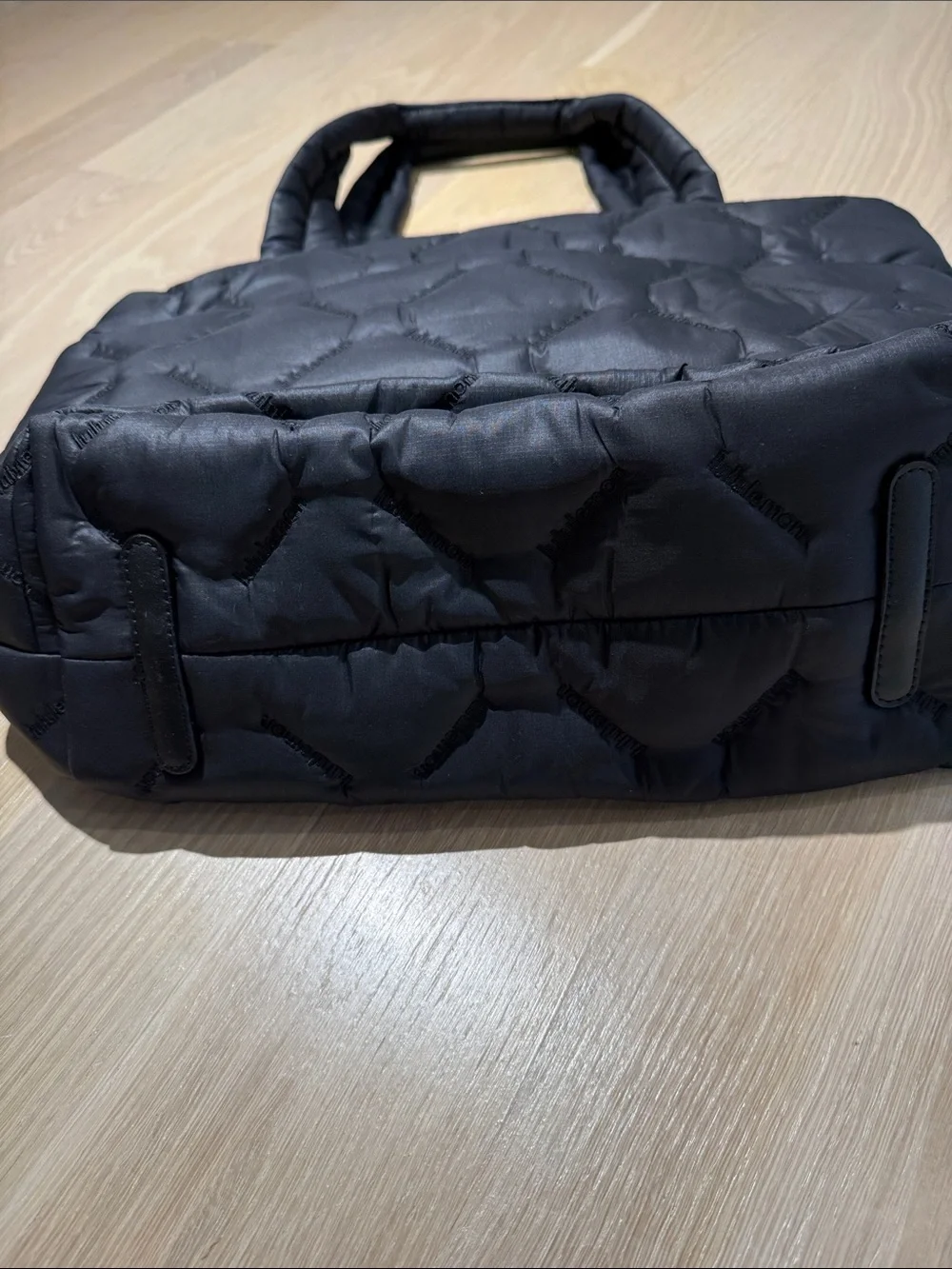 Lululemon tote